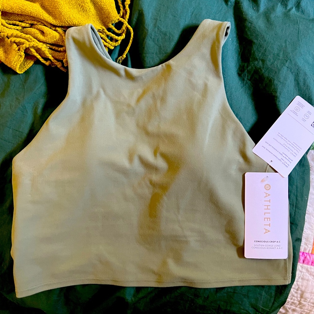 NWT Athleta Conscious Crop